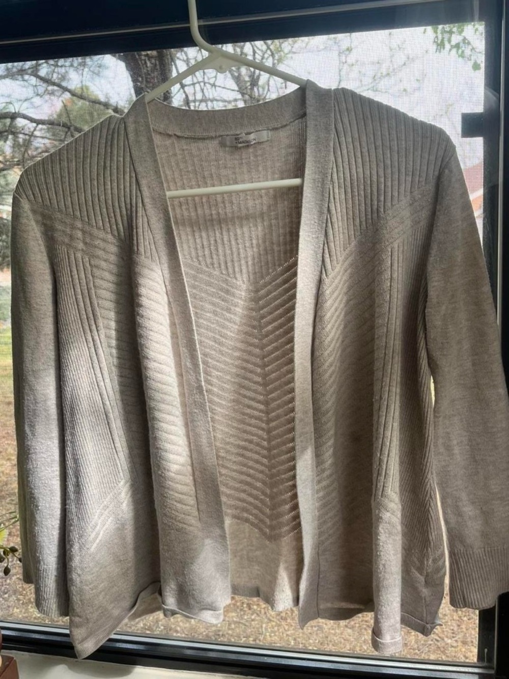 89th + Madison Light Gray Open-Front Rib Chevron Cardigan
